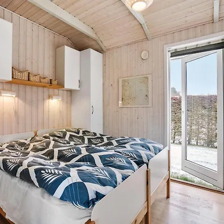 Four Bedroom Holiday In *