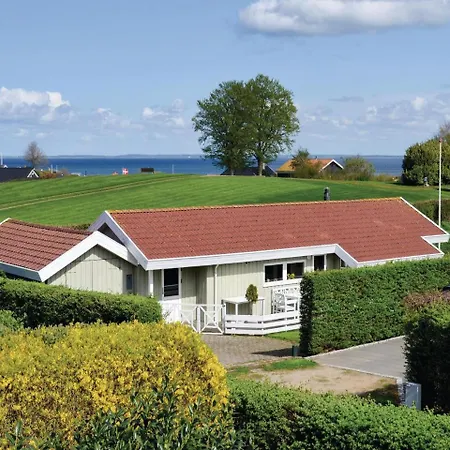 度假居 Four Bedroom Holiday In